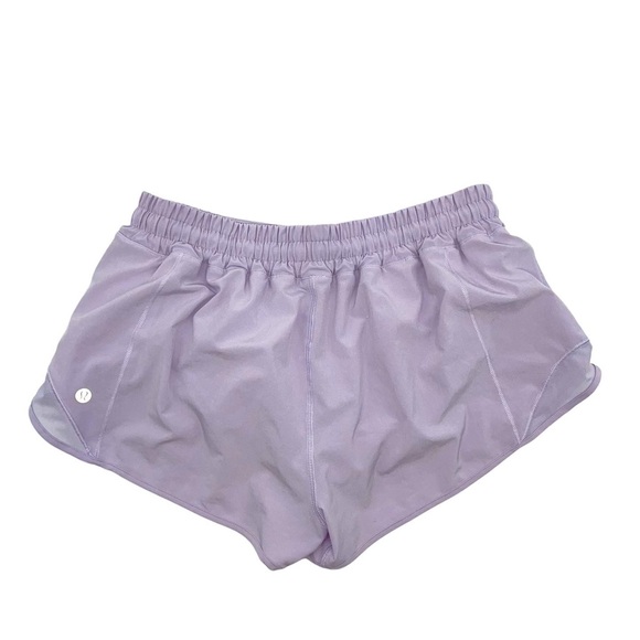 Lululemon Hotty Hot Short II *2.5" - Picture 4 of 9